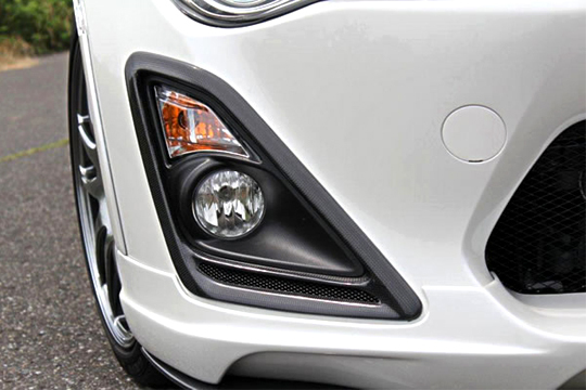 「ガレージベリー/VARY」トヨタ 86(ZN6)前期用フォグ移設パネルx左右拍卖