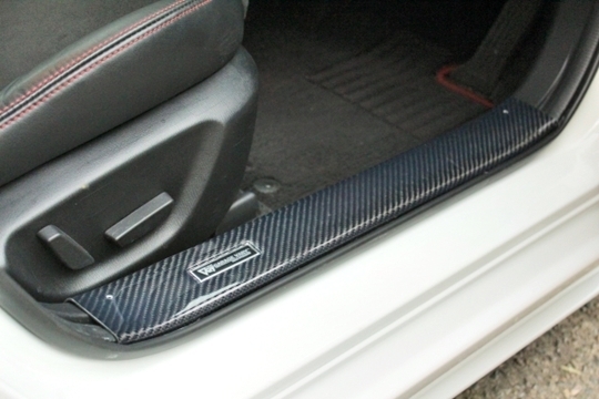 「ガレージベリー/Vary」BM系アクセラ(BMEFS)用フロントスカッフプレート(カーボン)x左右拍卖