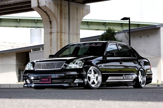 「K-BREAK/PLATINUM」30系セルシオ(UCF30/31)前期用エアロ3点セット TypeV(LEDマーカー付き)拍卖