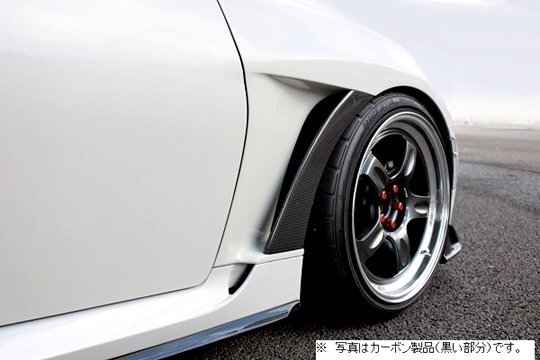 「ガレージベリー/VARY」GR86(ZN8)用フロントフェンダーx左右(FRP)拍卖