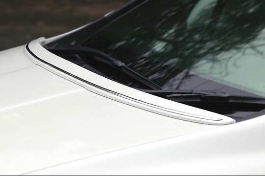 「クレイヴ/Crave」ストリーム(RN6~RN9)前期用ボンネットスポイラー(メッキモール付き)拍卖