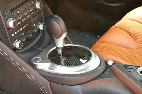 「RSW」フェアレディZ(Z34/370Z)用ATシフトゲートパネル(綾織りブラックカーボン/クリア塗装仕上げ)拍卖