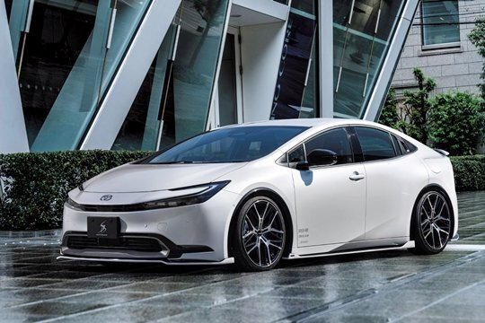 「K'SPEC/MINIVAN」60系プリウス(MXWH6#/ZVW6#)用エアロ3点セット拍卖