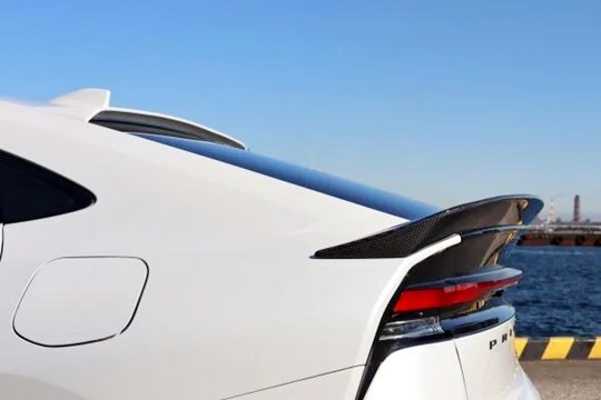 「ガレージベリー/Vary」60系プリウス(MXWH60/65)用トランクスポイラー T-2(カーボン)拍卖