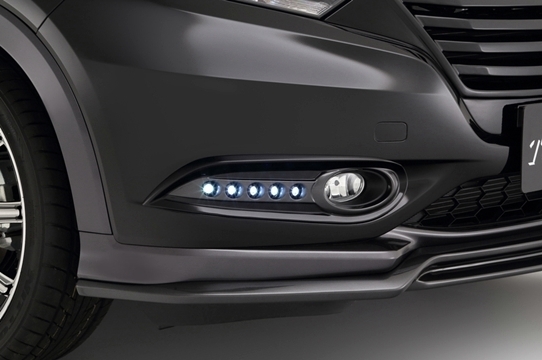 「トップライン/ARNAGE SUV」ヴェゼル(RU1~4)用フォグランプカバー(LED付き)拍卖