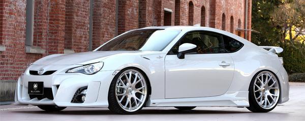 「K'SPEC/GLANZEN」トヨタ 86(ZN6)前期用バンパーエアロ3点セット(LEDデイライト付き)拍卖