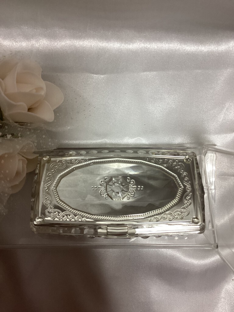 U10073 ジルスチュアート ベルベットクリスタル アイズ 04 (アイカラー) 8g 残量9割以上 中古品 送料180円 拍卖