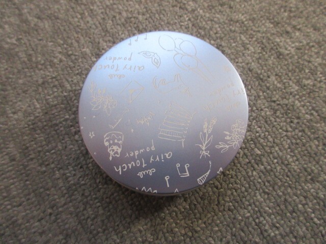 クラブエアリータッチ クリアフェイスパウダー拍卖