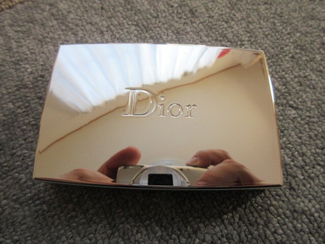 バックステージ イルミネーイティング アイパレット001拍卖