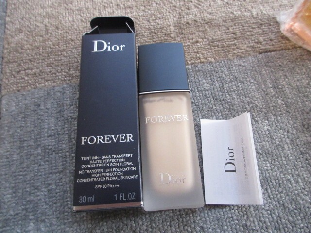 ディオールスキン フォーエヴァー フルイドマット拍卖