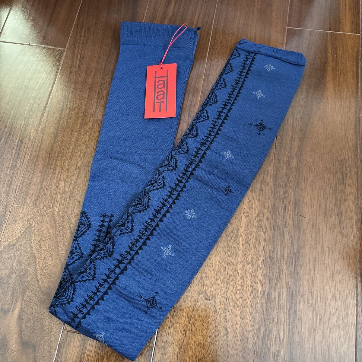 イッセイミヤケ HaaT ネイビータイツ拍卖