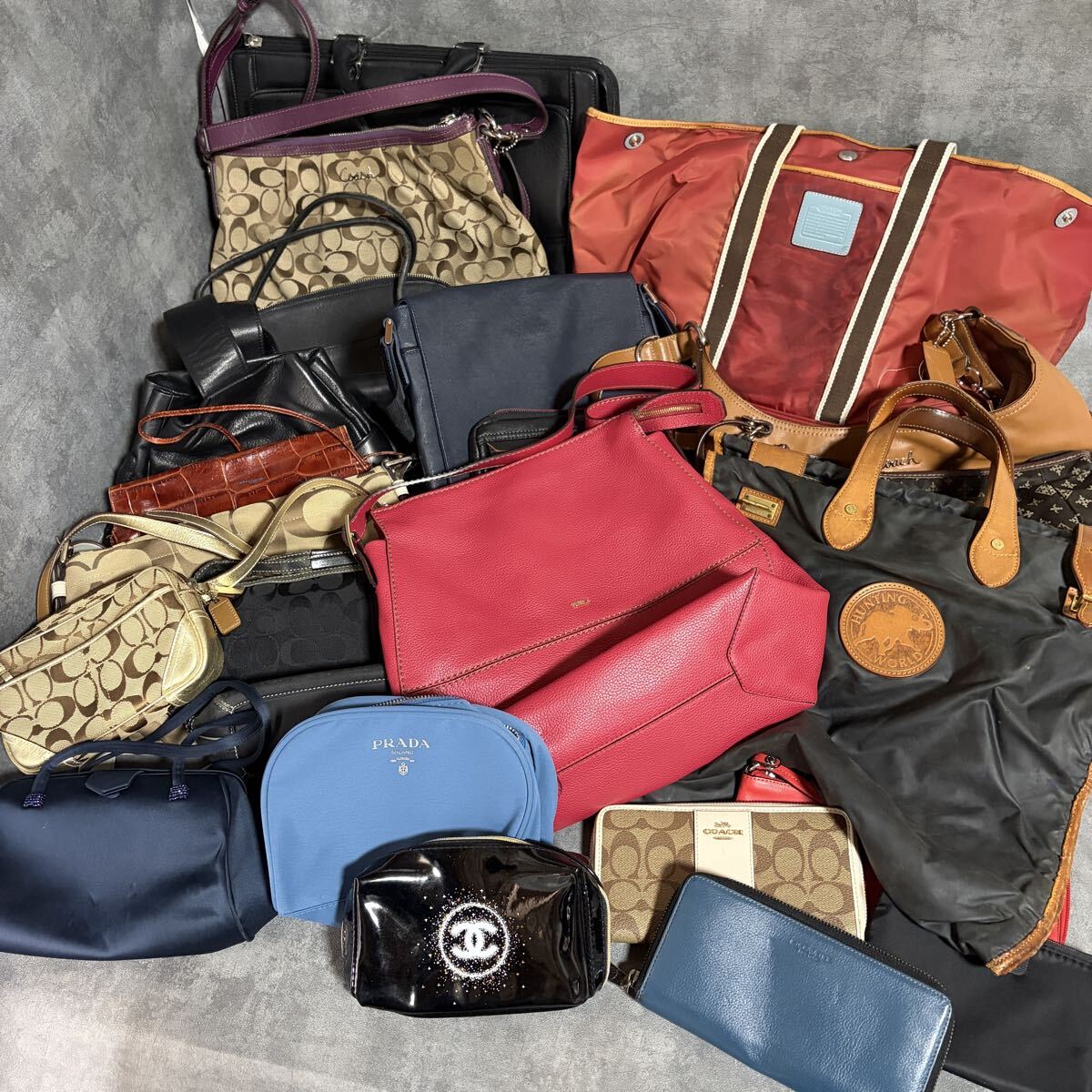 1円【まとめ売り】22点 美品有り プラダ シャネル ハンティングワールド コーチ フェラガモ バリー フルラ ダックス タケオキクチ ラシット拍卖