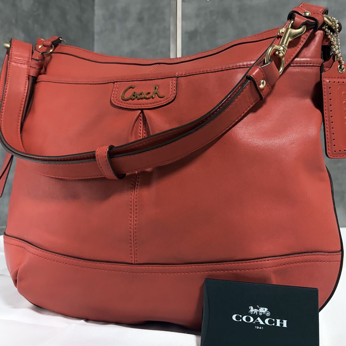 1円【 美品 】コーチ COACH ショルダーバッグ レザー 本革 クロスボディ 肩掛け ビジネス レディース拍卖