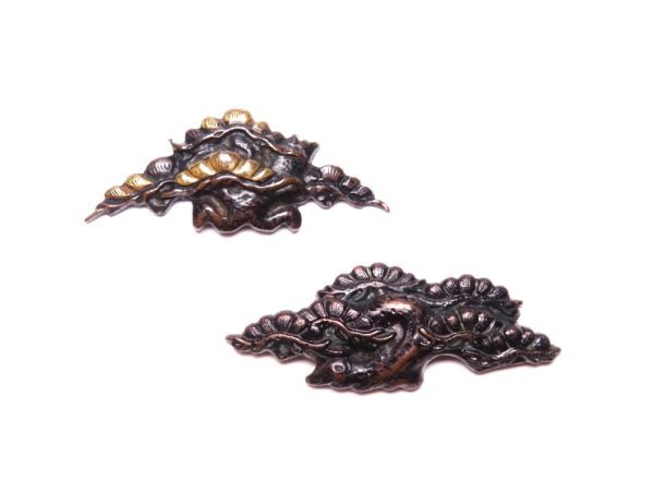 【12330】刀装具 江戸~明治 オリジナル 銅 松 彫金 目貫(初品・買取品)拍卖