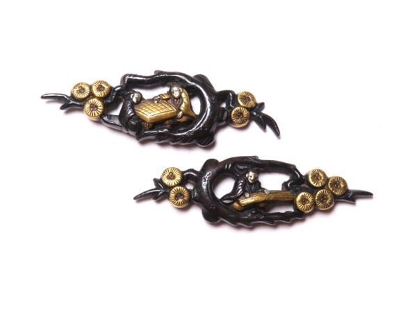 【12333】刀装具 江戸~明治 オリジナル 赤銅 人物 彫金 目貫(初品・買取品)拍卖