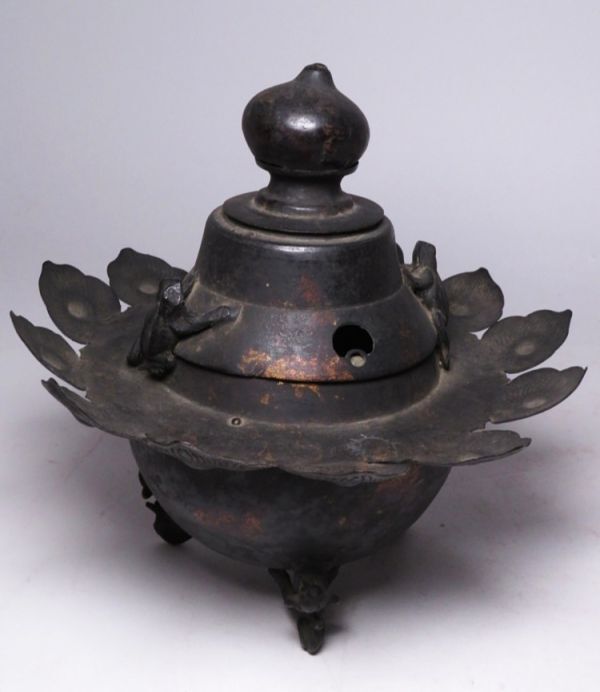 【12234】江戸期 茶道具 古銅 三つ足 灯籠型 香炉(初品・買取品)拍卖