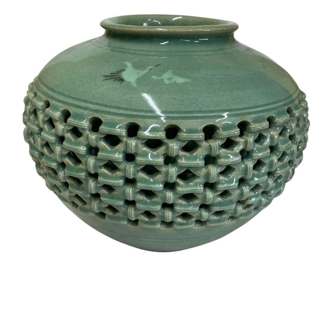 yy8 高麗青磁 陶元 花瓶 花器 透かし網 昭和レトロ拍卖