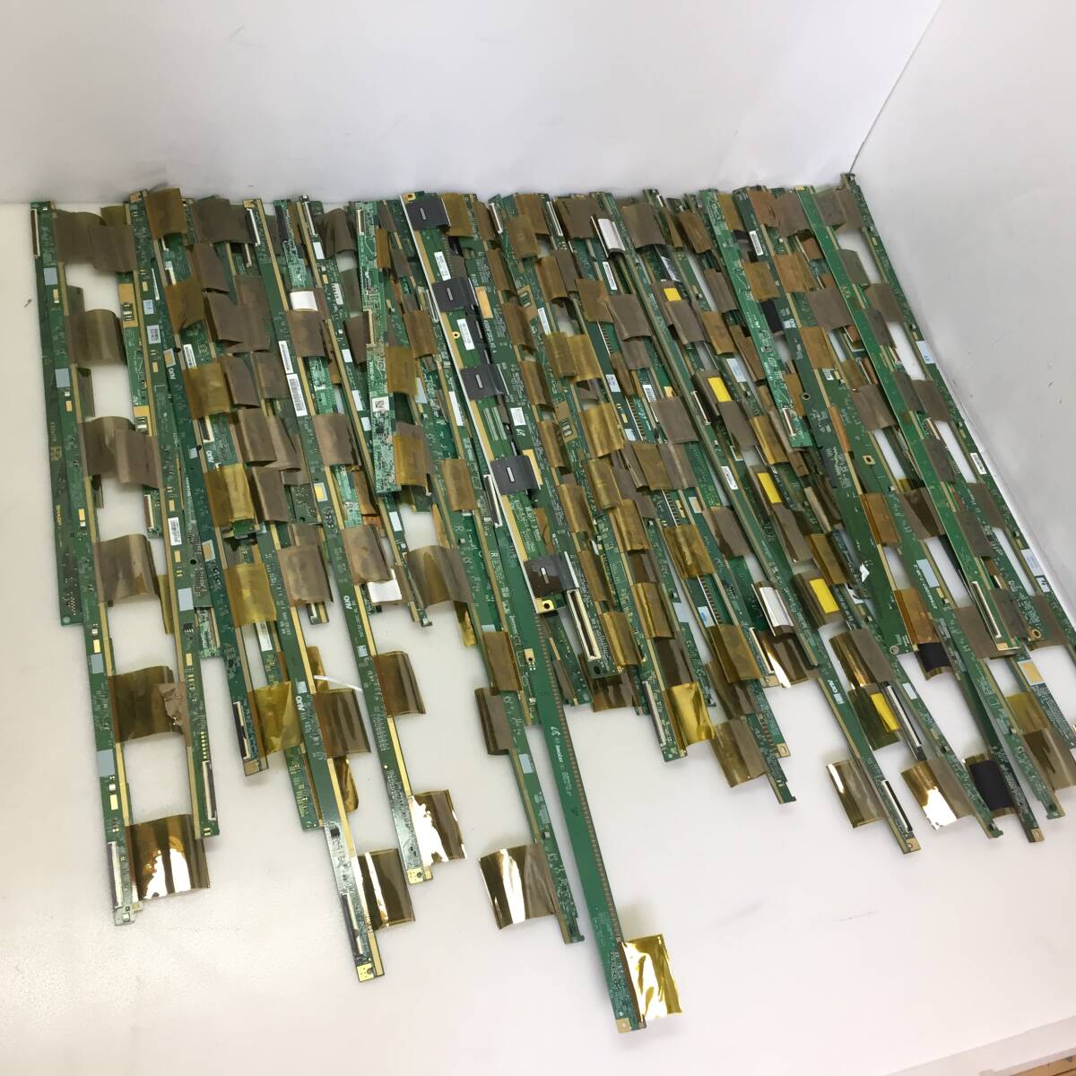 ★【都市鉱山】ゴールド/金 重量1Kg ジャンク基板 金メッキ/金抽出/研究用に 希少金属/レアメタル【ジャンク品】拍卖