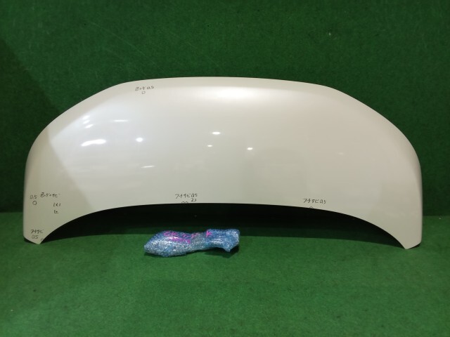 eKカスタム DBA-B11W ボンネット フード W13拍卖