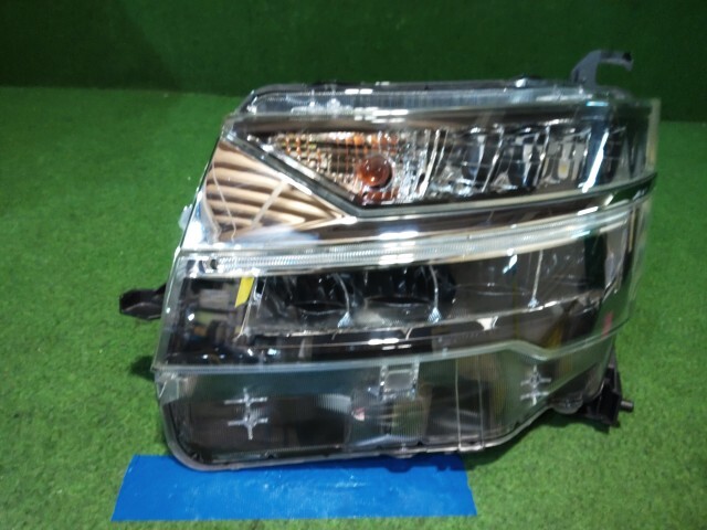 ムーヴ DBA-LA160S 左 ヘッド ライト ランプ X99拍卖