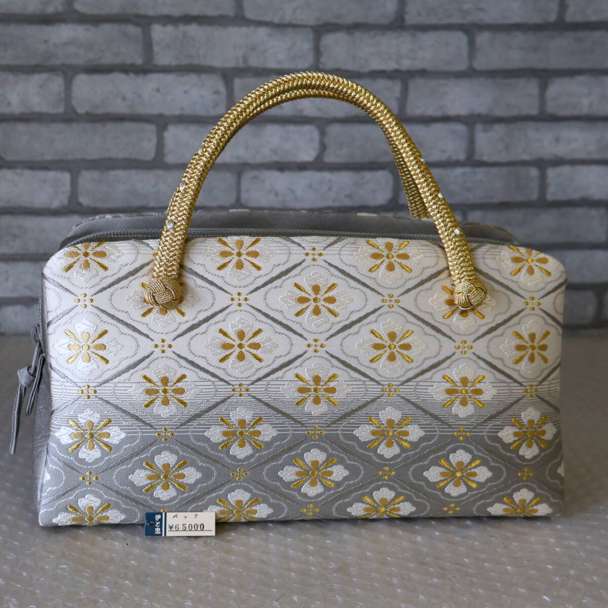 *極美品*伊と忠*みその袋*組紐*正絹*金糸銀糸*利休バッグ*バッグ*グレー*拍卖