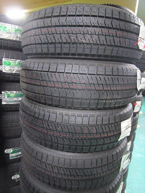 送料無料 新品未使用品 スタッドレス 195/60R17 BS VRX2 4本セット拍卖