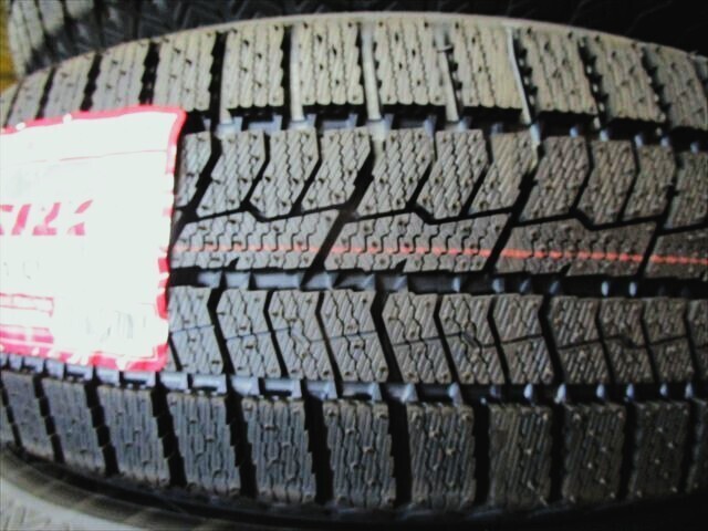 送料無料 未使用品 スタッドレス 195/60R16 TOYO GIZ2 4本セット セレナ等拍卖