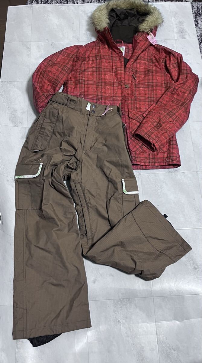 IGNIO チェック柄 スキーウェア 上下セット S Mサイズ セットアップ拍卖