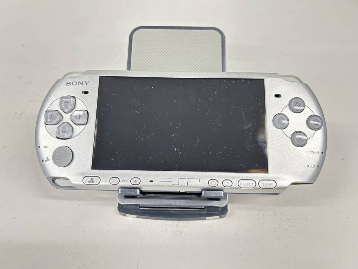 Sony PlayStationPortable プレイステーションポータブル PSP ミスティック・シルバー 本体 動作確認済み D-14拍卖