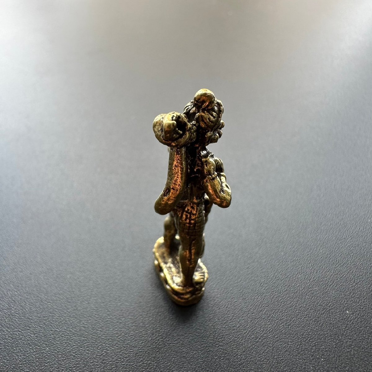 送料無料!インド ネパール 手作り 仏像猿ポケットポケット平安仏像 置物 黄銅 彫刻 鋳造 密教 蔵密 密宗 裝身具 護符開運風水fgcq203拍卖