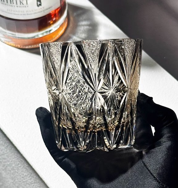 美品 ロックグラス ガラス 切子 グラス クリスタル ウィスキーグラス 極美品 絶賛 クリスタルガラス 箱付き ギフト zh280拍卖