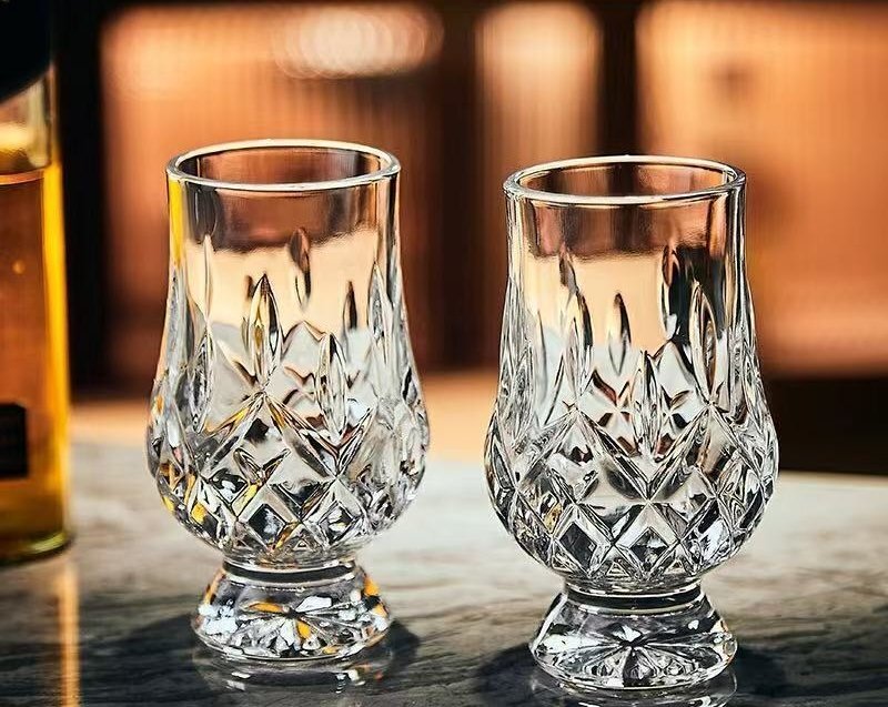 お買い得 2点セット ロックグラス ウイスキー ガラス グラス クリスタル 美品 杯 盃 酒杯 クラシック zh990拍卖