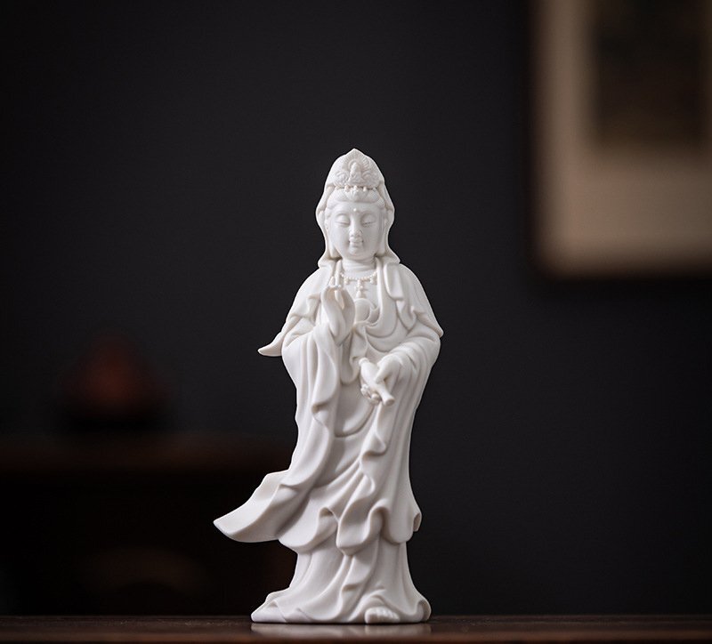 送料無料!婆娑三聖 観音菩薩 観音大士 仏像 観音像 観世音 陶磁器 セラミックス 白磁 徳化窯 仏教美術 置物 供養 装飾 収蔵 cdp282拍卖