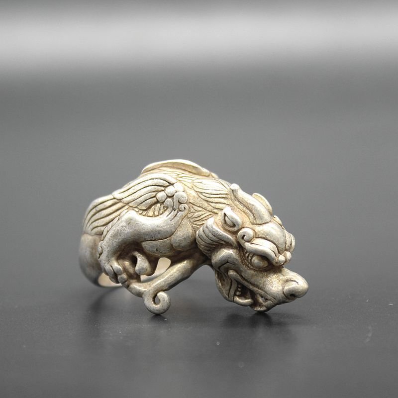 送料無料!珍品 旧蔵 超美品! 指輪 神獣 瑞獣指輪 指輪招財 貔貅 装飾 賞物 中国美術 護符開運 風水お守り 厄除けコレクションzhzx187拍卖