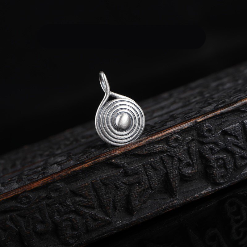 送料無料!中国 チベット 密教 s 925純銀 ペンダント 仏珠配 手串配 高品質 裝身具 護符 開運 風水 お守り 厄除け fgcq139拍卖