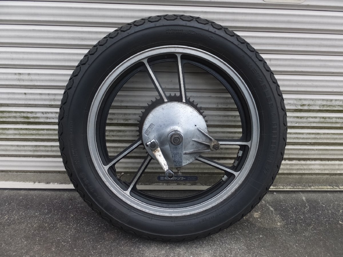 GSX400E ゴキ 純正 当時物 リアホイール 18 アクスル類付き SUZUKI 絶版旧車 検/GSX250E ザリ GS400 GS425 GT380 GT550 GT750 ベコ カタナ拍卖