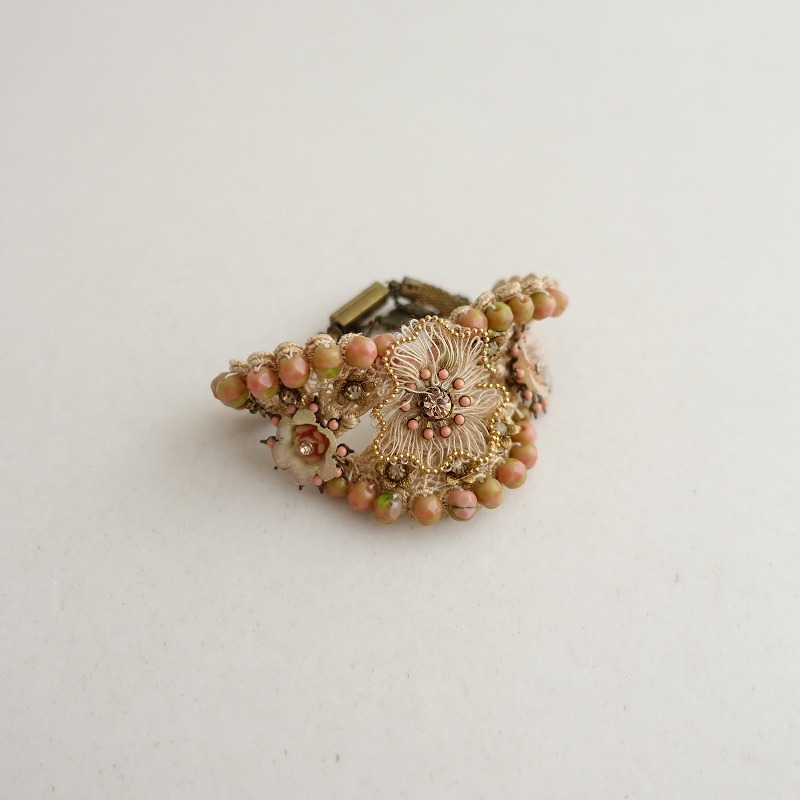ミハエルネグリン Michal Negrin *フラワーモチーフ ブレスレット*ピンクベージュビーズレースアクセサリー(ac30-2510-36)【10K52】拍卖