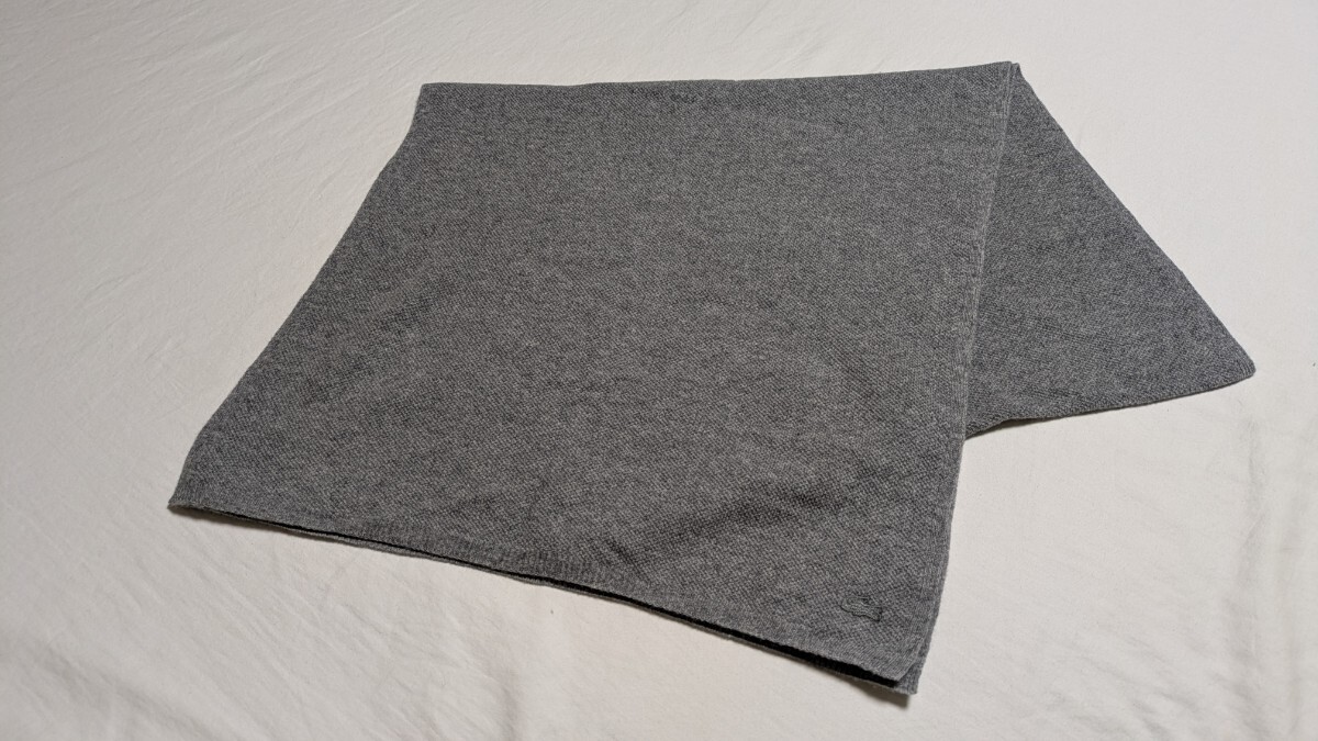 5020送料500円 LACOSTE ロゴワッペン ニット マフラー ユニセックス ラコステ グレー系 無地 ストール ウール カシミヤ混メンズ レディース拍卖