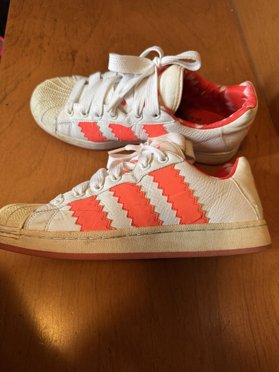 アディダス スーパースター拍卖