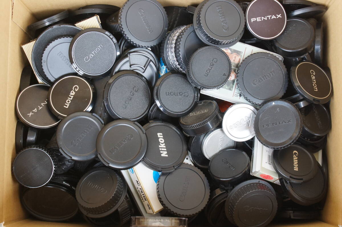 フ-03 100サイズ リサイクルショップ・ 廃業業者等の 放出品 大量 まとめ たくさん レンズキャップ レンズフード レンズフィルター拍卖