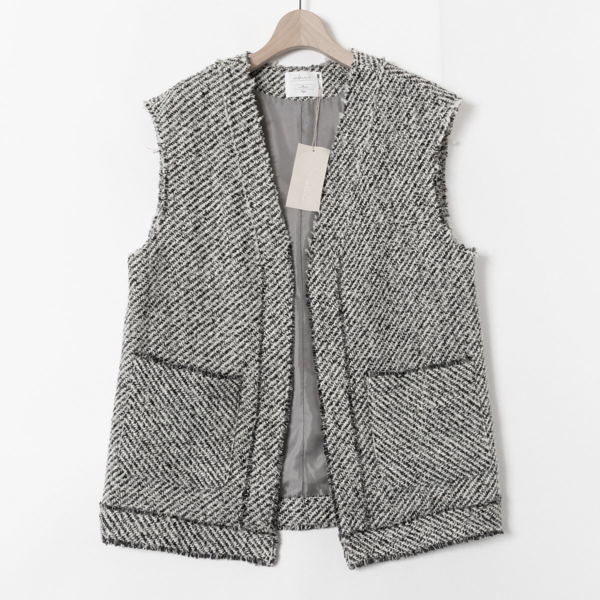 【1円スタート】タグ付き cafune カフネ ツイードベスト 38 ブラック ホワイト ジレ Vネック レイヤード 綺麗め カジュアル レディース拍卖