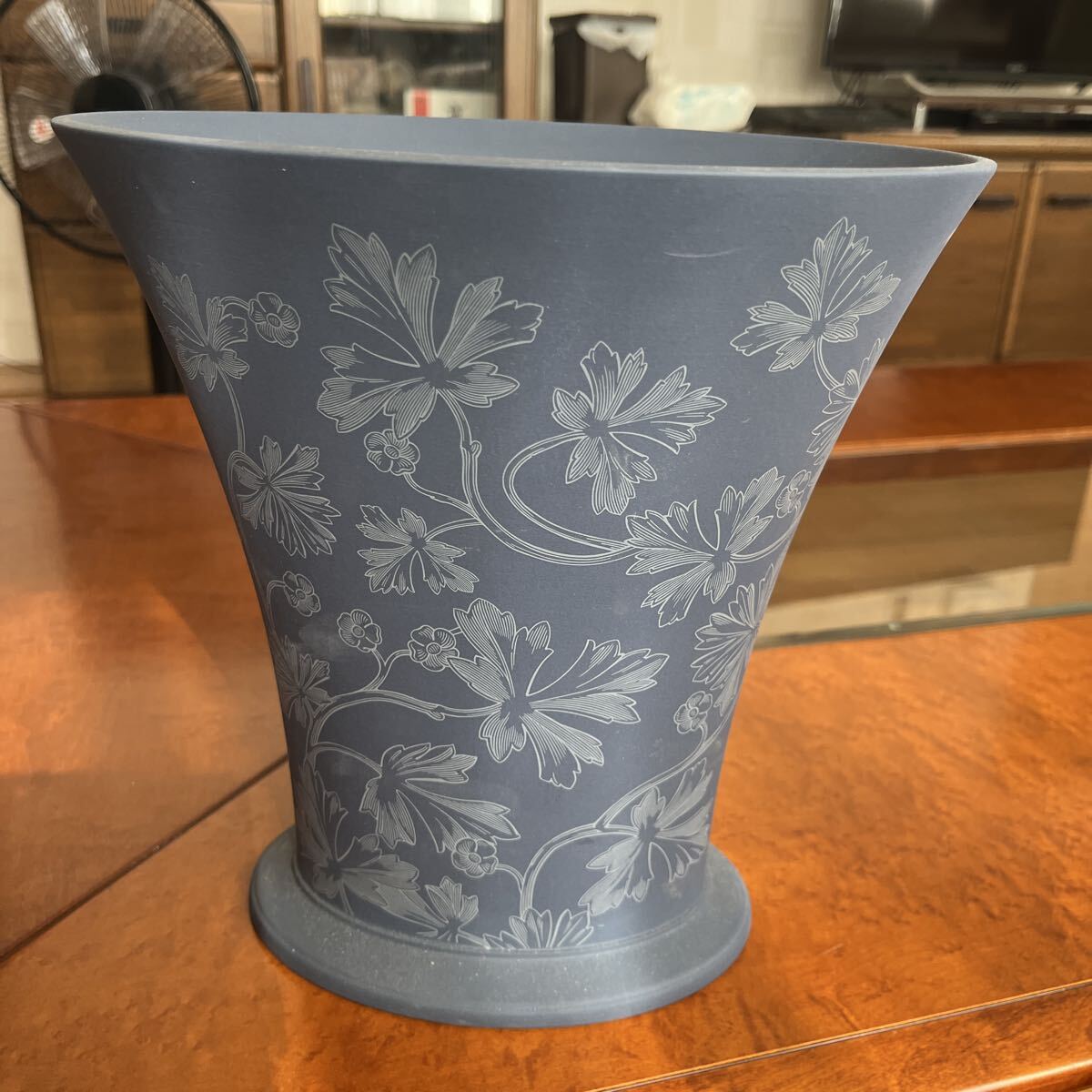 WEDGWOOD ジャスパー フラワーベース拍卖