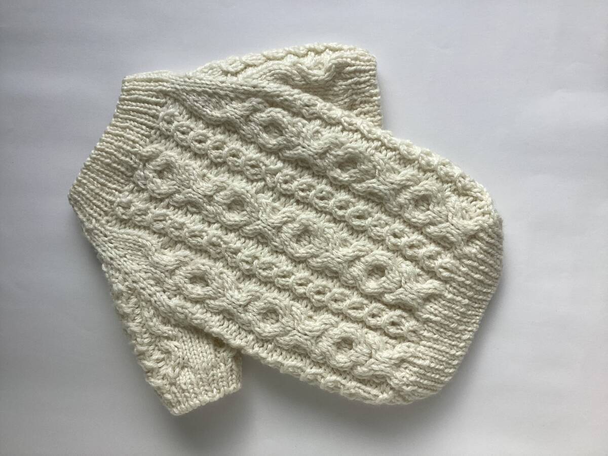 24 ハンドメイド オフ白 アラン模様 セーター 袖あり 胴36拍卖