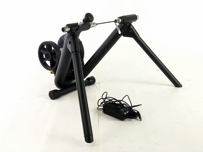 サリス SARIS マグナススマートトレーナーM2 MAGNUS SMART TRAINER M2 タイヤドライブ式 ローラー台 スマートトレーナー拍卖