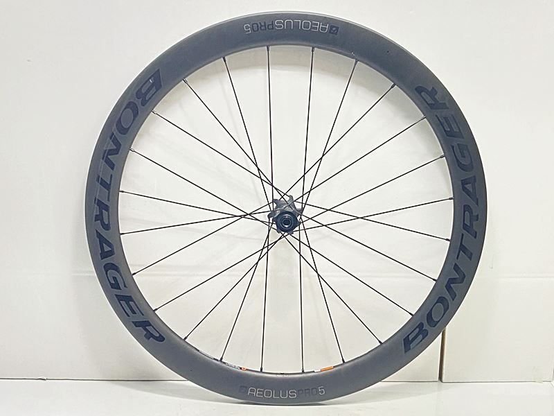 ボントレガー BONTRAGER アイオロスプロ AEOLUS PRO 5 DISC フロントホイールのみ DISC チューブレスレディ カーボン拍卖