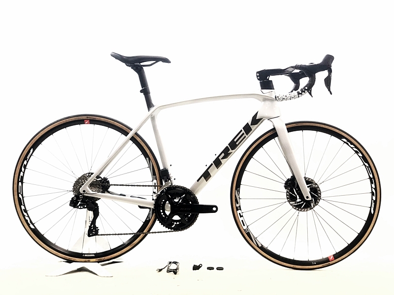 ●美品 トレック TREK エモンダ EMONDA SL 5 12速 105 電動Di2 油圧DISC 2021年 カーボンロードバイク 54サイズ クイックシルバー拍卖