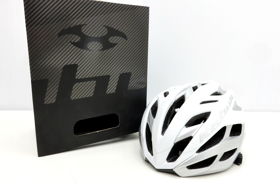 ★★カブト KABUTO ヴォルツァ VOLZZA 自転車用ヘルメット ホワイトシルバー 令和3年製 S/Mサイズ(55-58cm)拍卖