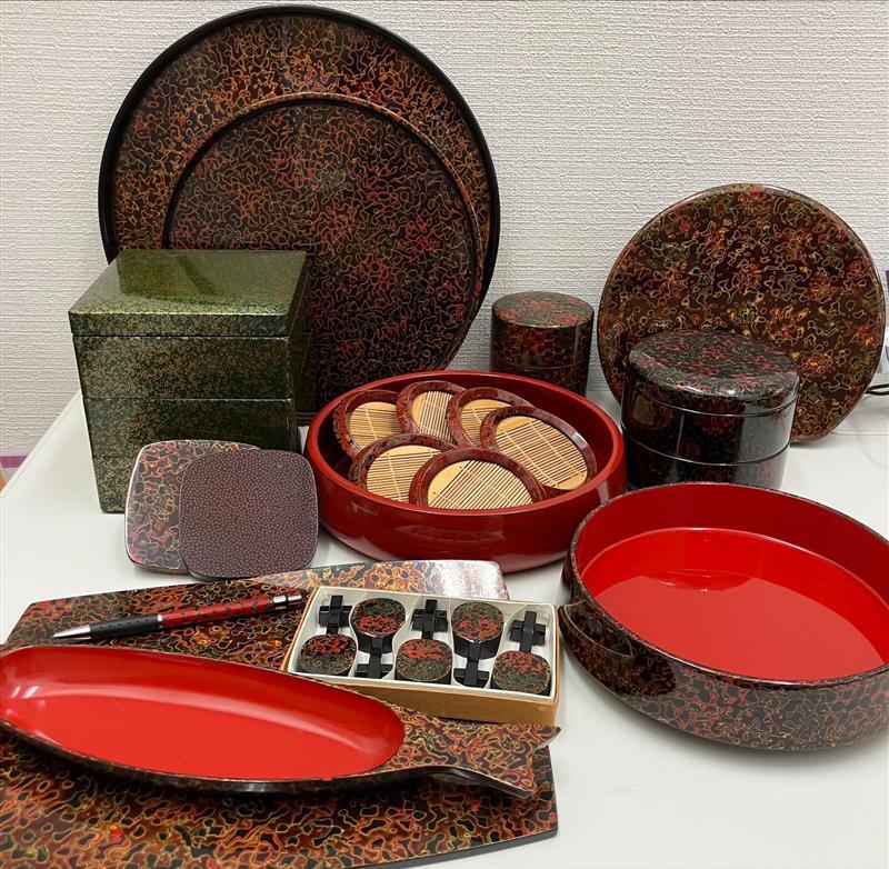 #5581 津軽塗 漆器 おまとめ 菓子器 箸置 盆 コースター ボールペン 三段重 二段重 経年保管未使用品含む拍卖