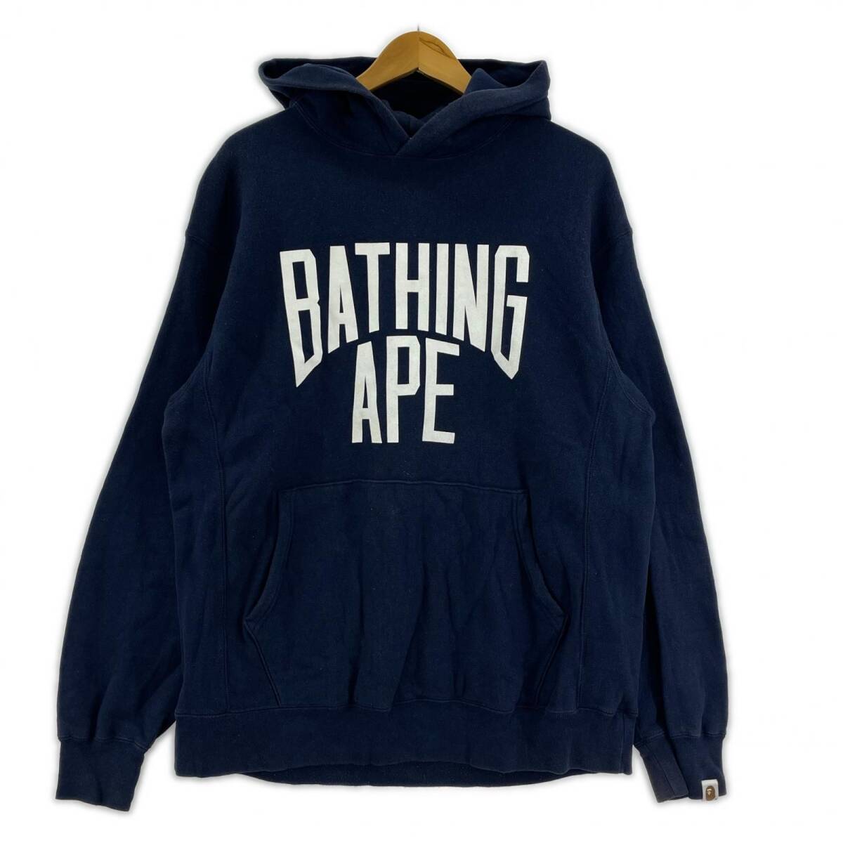 A BATHING APE アベイシングエイプ プリント プルオーバー パーカー sizeL/ネイビー拍卖