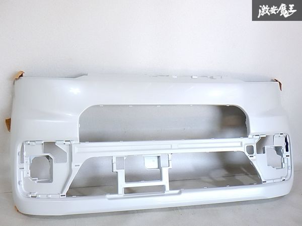 ★新品・未使用★ ダイハツ 純正 LA700S LA710S ウェイク ノーマル フロント バンパー 外装 52119-B2B40 ホワイトパール系 即納 棚K-2拍卖